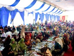Tradisi Makan Bajamba Warnai HUT Ke-20 Kabupaten Pasaman Barat