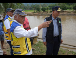 Menteri PUPR Basuki Hadimuljono Tinjau Lokasi Banjir Bandang Pessel