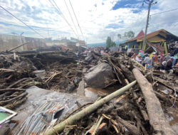 Jumlah Korban Meninggal Banjir Bandang dan Longsor Menjadi 50 Orang