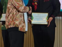 Wakil Menteri Agama RI, Apresiasi dan Serahkan Sertifikat Padang Sebagai Kota Wakaf