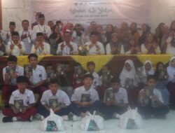 Lebaran Anak Yatim, Indahnya Berbagi Cinta Berlimpah Berkah