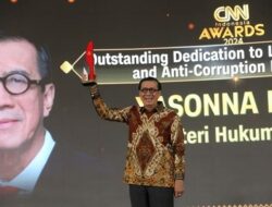 Menkum HAM, Yasonna H Laoly Diganjar Penghargaan CNN Indonesia Award 2024