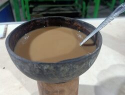 Nikmatnya Air Kawa Daun, Pelepas Dahaga Pengganti Teh yang Sarat dengan Nuansa Tradisional