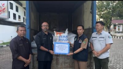 2,8 Ton Beras untuk Korban Banjir di Sumpur Kudus, Sijunjung Disalurkan Pemprov Sumbar