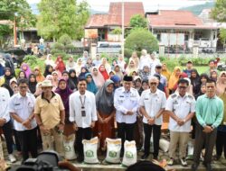 Pentingnya Semangat Mandiri, 1.120 KK Terima Bantuan Beras di Kuranji