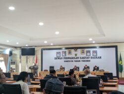 Fraksi-Fraksi DPRD Padang Pariaman Sampaikan Pandangan Umum atas Nota KUA-PPAS APBD 2026