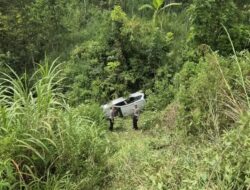 Minibus Terjun ke Jurang, Pengemudi dan Penumpang Selamat