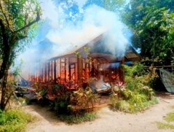Rumah dan Mobil Guru Terbakar, Kerugian Capai Rp400 Juta