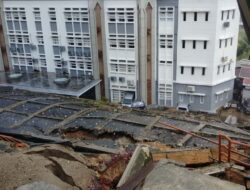 Kampus III UIN Imam Bonjol Sungai Bangek Longsor, Gedung FEBI Miring