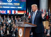 Trump Serukan Prancis, Inggris dan China Amankan Jalur Hormuz