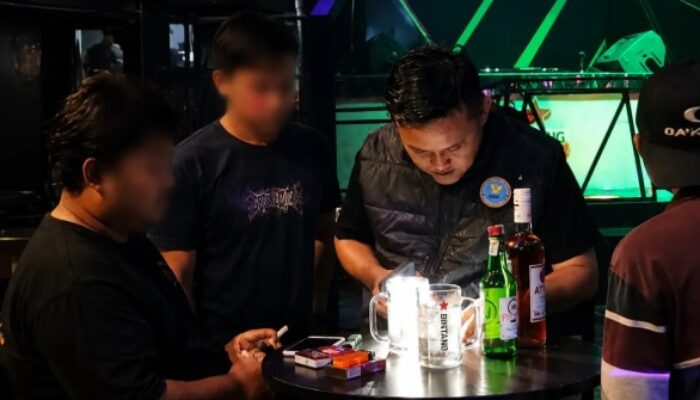 Sembilan Pengunjung Hiburan Malam di Padang Diamankan dalam Operasi Gabungan Satpol PP