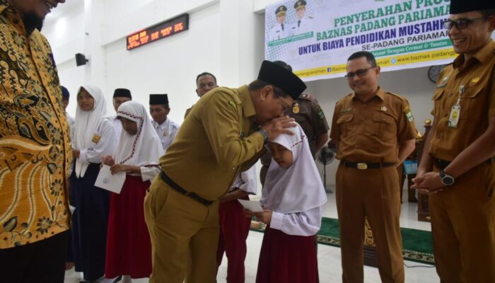 Ratusan Siswa Dapat Bantuan Dana Zakat via Program Baznas Padang Pariaman Cerdas