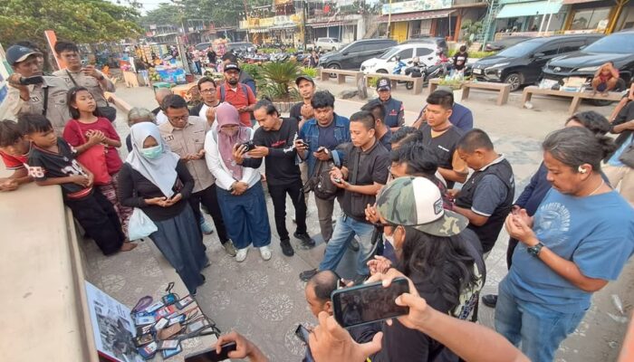 Jurnalis Sumbar Bersatu, Doakan Lima Rekan dan Tiga Kru Kapal yang Hilang di Selat Sunda